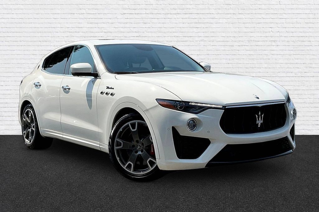 Used 2022 Maserati Levante Modena AWD/4WD image 3