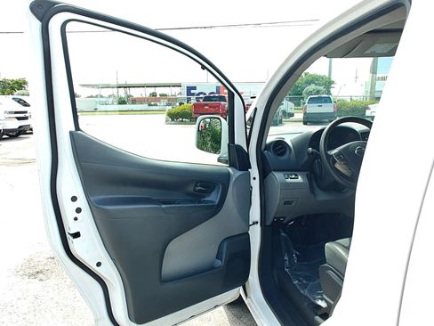Used 2020 Nissan NV200 SV w/ Back Door Glass Package FWD image 10