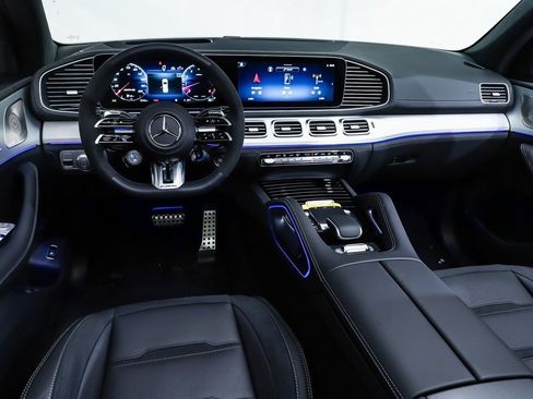 New 2025 Mercedes-Benz GLS 63 AMG 4MATIC image 6