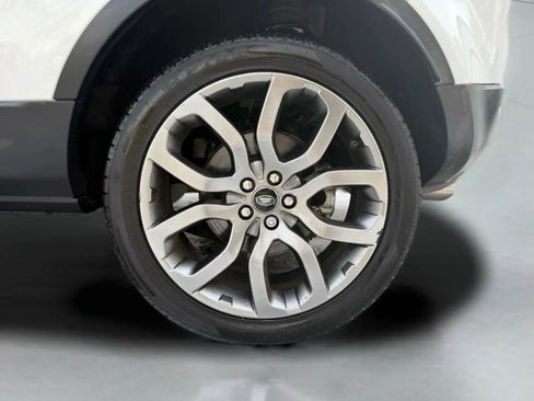 Used 2019 Land Rover Range Rover Evoque image 38