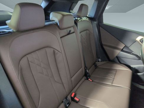 Used 2025 BMW X3 xDrive30i w/ Premium Package image 29