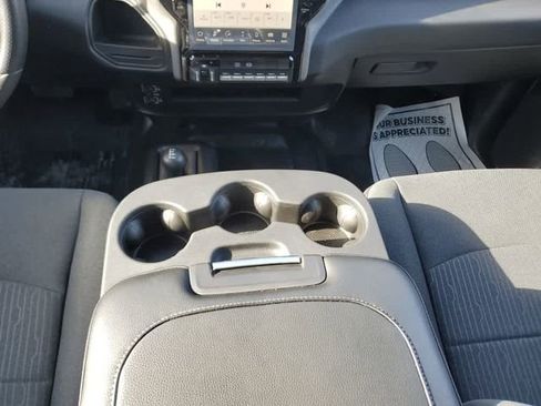 Used 2024 RAM 5500 Tradesman w/ Chrome Appearance Group AWD/4WD image 21