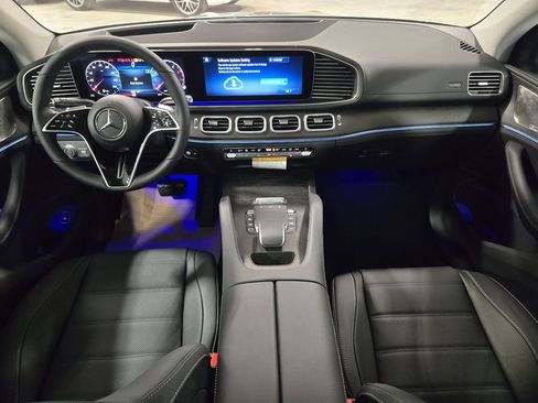 New 2026 Mercedes-Benz GLE 450 4MATIC Coupe image 2