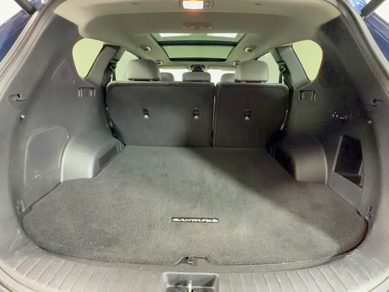 Used 2023 Hyundai Santa Fe SEL w/ Premium Package FWD image 28
