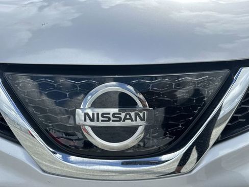 Used 2019 Nissan Rogue Sport SV image 10