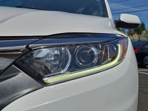 Certified 2022 Honda HR-V LX image 10