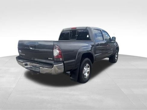 Used 2011 Toyota Tacoma 4x4 Double Cab w/ SR5 Pkg #2 image 6