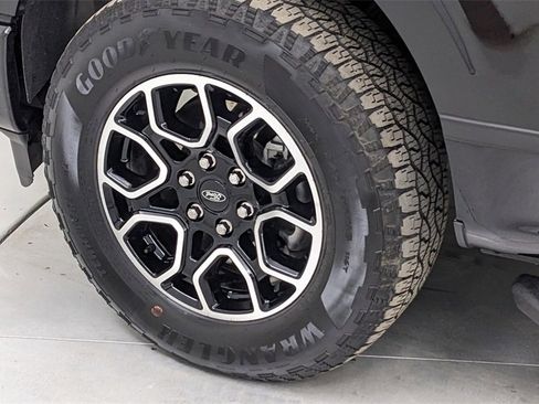 Certified 2022 Ford F150 XLT w/ Equipment Group 302A High image 4