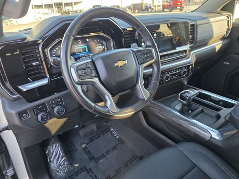 Used 2022 Chevrolet Silverado 1500 LTZ w/ LTZ Premium Package image 27