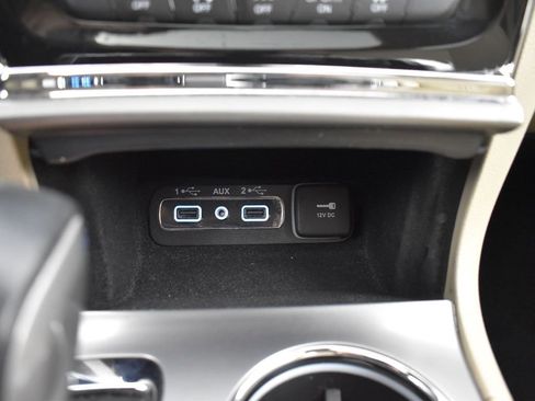 Used 2021 Jeep Grand Cherokee Limited image 19