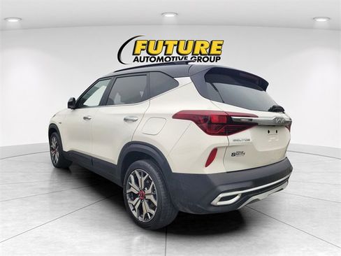 Used 2023 Kia Seltos SX image 4