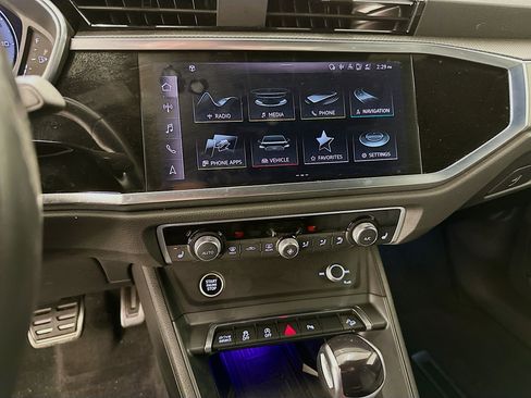 Used 2022 Audi Q3 2.0T Premium Plus w/ Premium Plus Package image 26