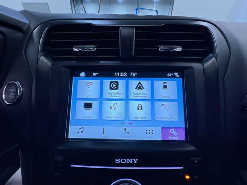 Used 2018 Ford Fusion Titanium FWD image 26