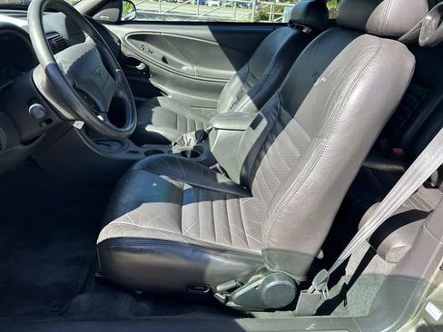 Used 2001 Ford Mustang GT RWD image 27