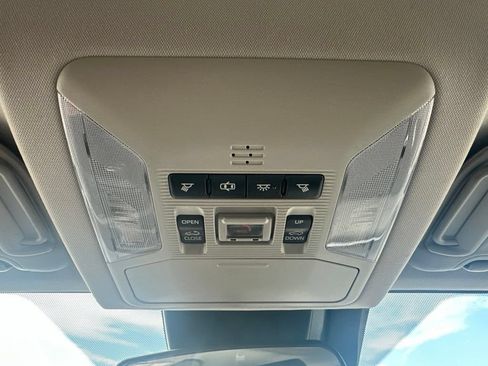 Used 2020 Toyota RAV4 XLE w/ Convenience Package AWD/4WD image 9