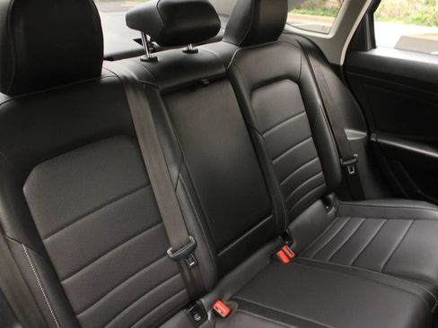 Used 2021 Volkswagen Jetta R-Line FWD image 27