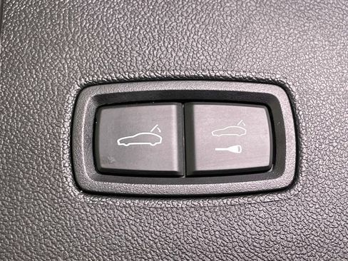 Certified 2023 Porsche Cayenne S Platinum AWD/4WD image 21