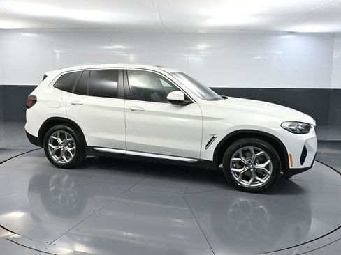 Used 2023 BMW X3 xDrive30i AWD/4WD image 4
