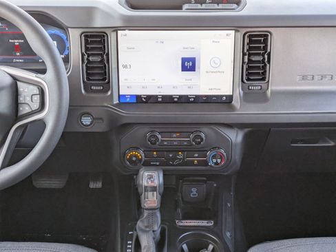 New 2025 Ford Bronco 4-Door AWD/4WD image 51