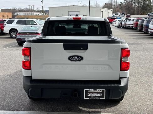 Used 2025 Ford Maverick XL image 25