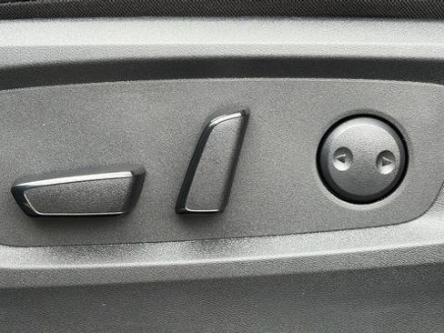 New 2026 Nissan Pathfinder SL AWD/4WD image 38