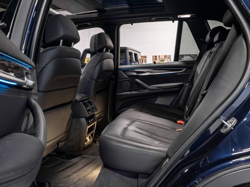 Used 2017 BMW X5 xDrive50i image 12