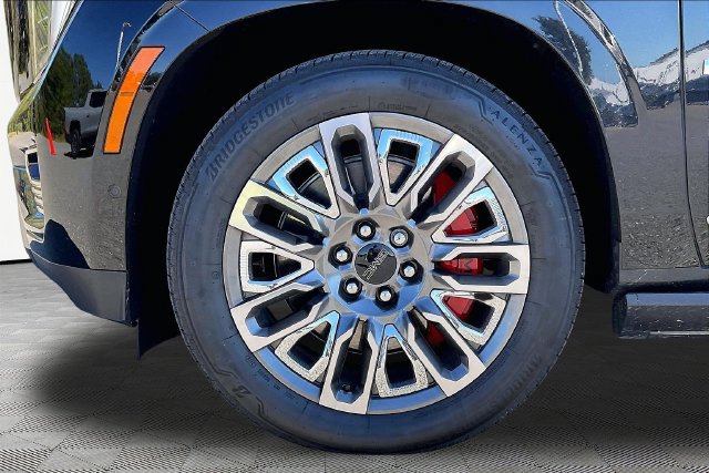 Used 2026 GMC Yukon Denali Ultimate AWD/4WD image 23