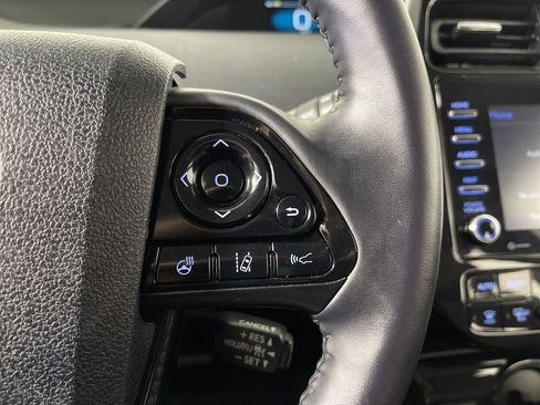 Certified 2022 Toyota Prius FWD image 27