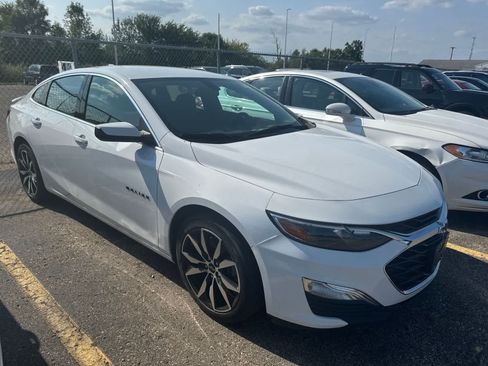 Used 2022 Chevrolet Malibu RS FWD image 24