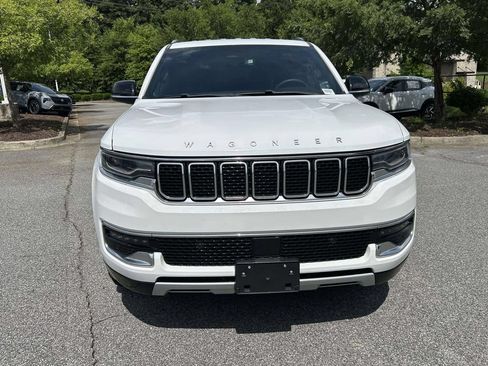 Used 2023 Jeep Wagoneer L Series II AWD/4WD image 8