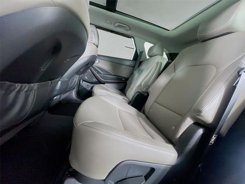 Used 2017 Hyundai Santa Fe Limited FWD image 29