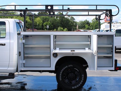 Used 2025 RAM 3500 Tradesman RWD image 11
