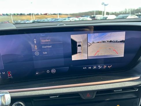 Used 2024 Buick Envision Sport Touring image 23