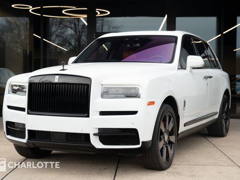 Used 2022 Rolls-Royce Cullinan image 7
