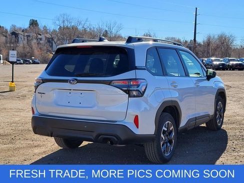 Used 2025 Subaru Forester Premium w/ Convenience Package #1 image 5