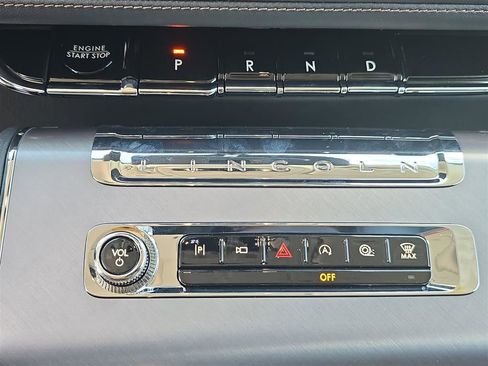 New 2025 Lincoln Aviator 2WD w/ Equipment Group 101A image 20