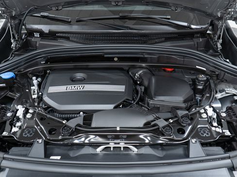 New 2026 BMW X1 xDrive28i w/ Technology Package image 9