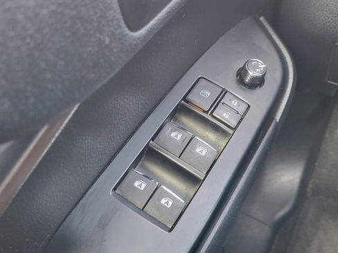 Used 2017 Toyota Highlander Limited image 13