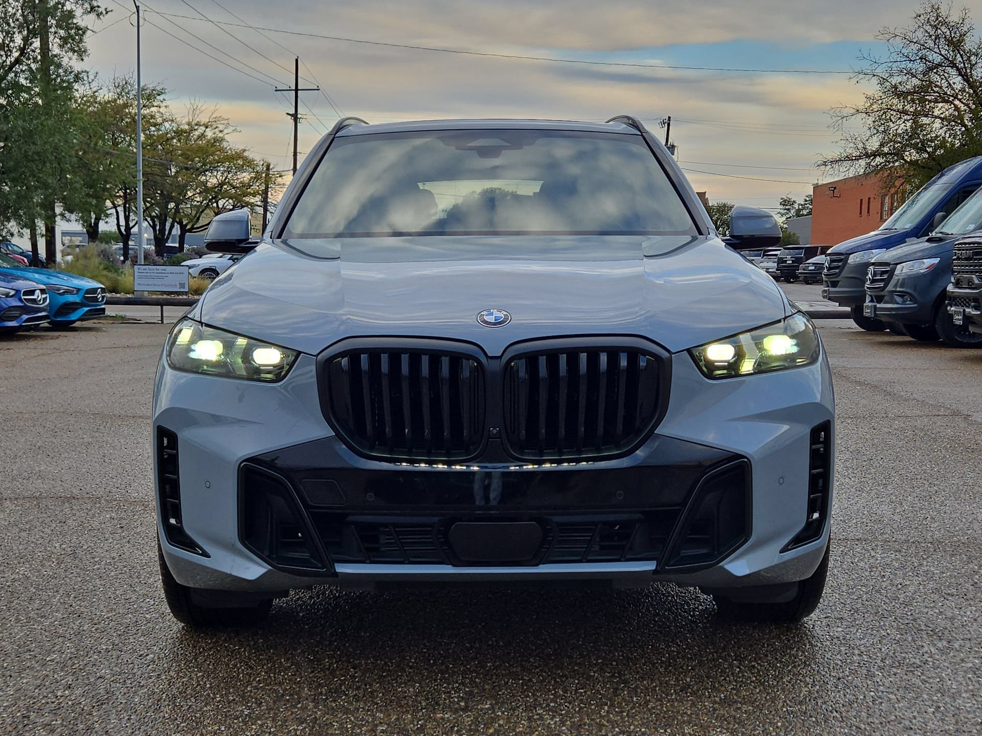 Used 2024 BMW X5 xDrive40i w/ M Sport Package AWD/4WD image 10