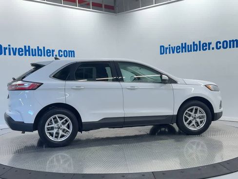 Used 2024 Ford Edge SEL image 4