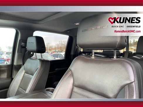 Used 2023 GMC Sierra 3500 Denali w/ Denali Black Diamond Edition image 13
