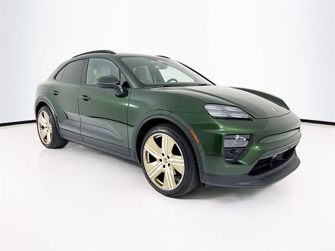 Used 2025 Porsche Macan Electric image 7