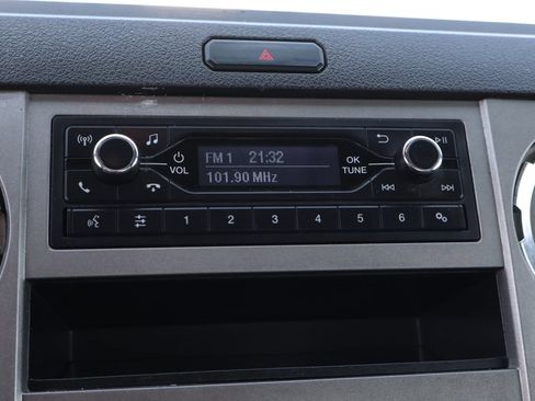Used 2023 Ford F650 2WD Regular Cab Super Duty image 26