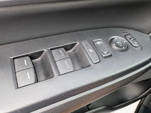 Used 2022 Honda CR-V Touring image 13