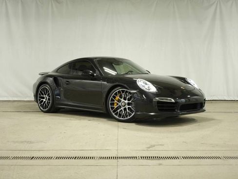 Certified 2014 Porsche 911 Turbo S image 9