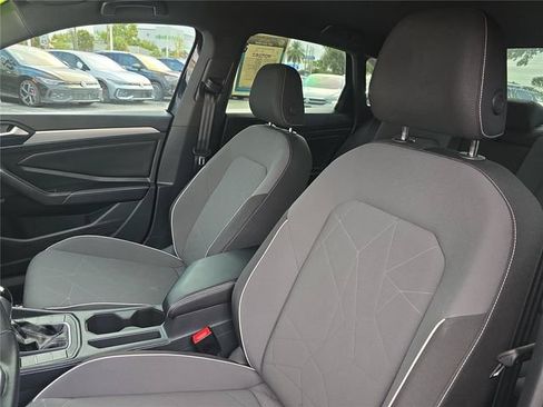 Used 2026 Volkswagen Jetta Sport FWD image 15