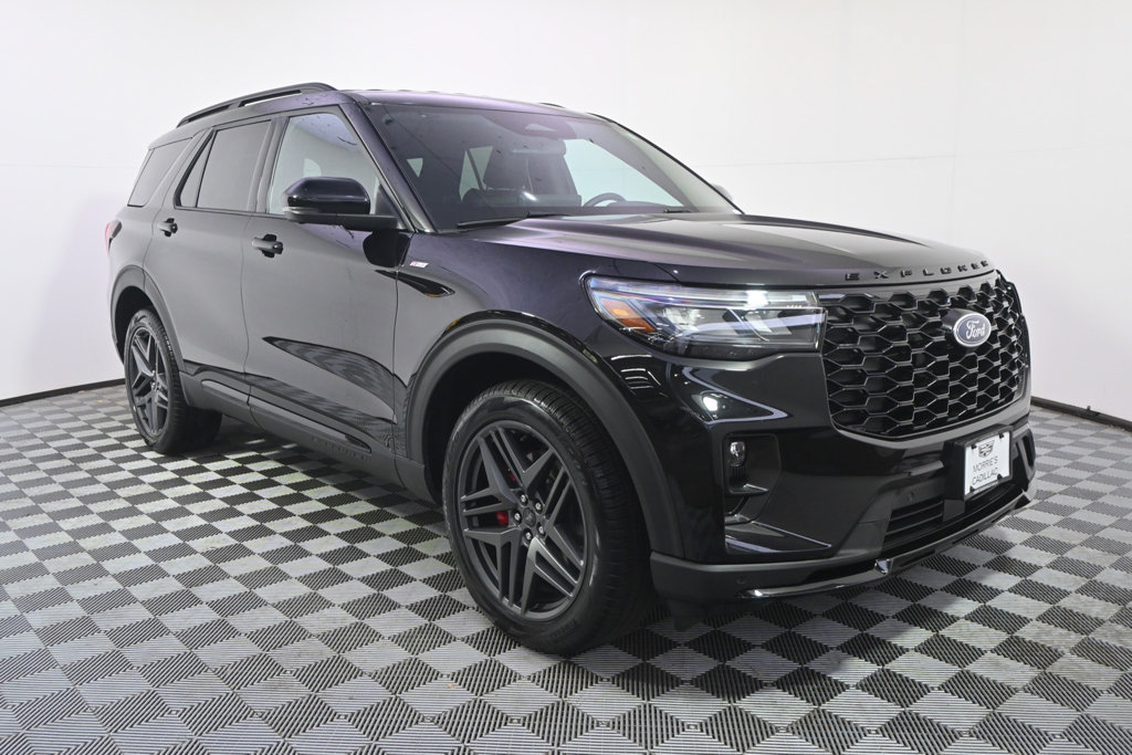 Used 2025 Ford Explorer ST-Line w/ Premium Package AWD/4WD image 8