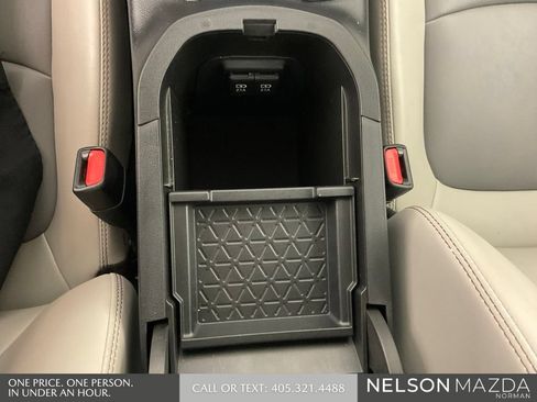 Used 2019 Toyota RAV4 Limited FWD image 40
