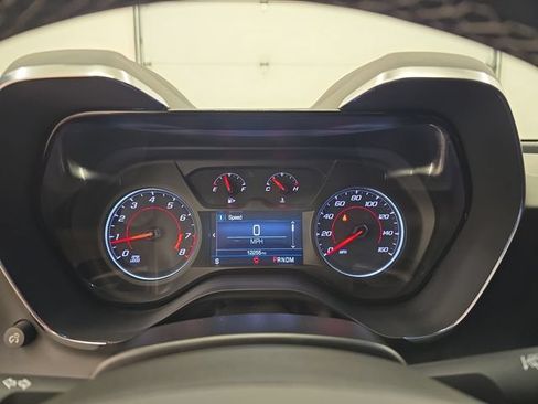 Used 2023 Chevrolet Camaro LT RWD image 25