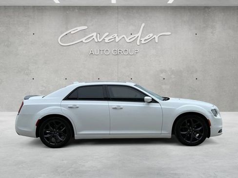 Used 2021 Chrysler 300 S image 17